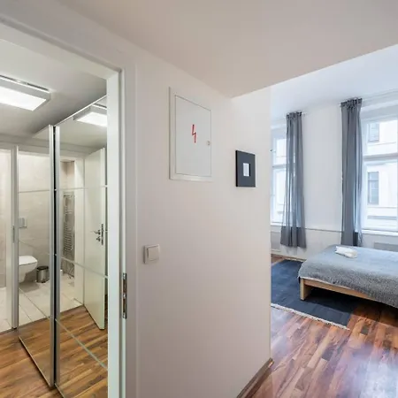 Modern Loft Getaway Apartment Prague Exterior photo