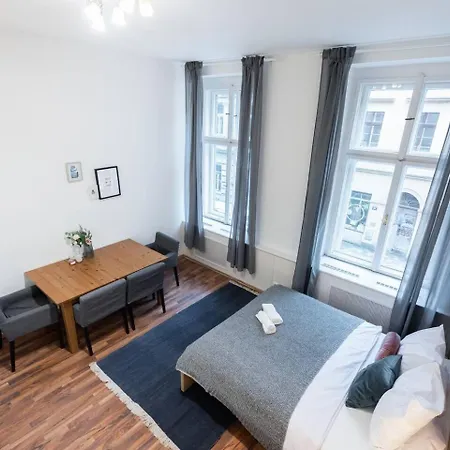 Modern Loft Getaway Apartment Prague Exterior photo